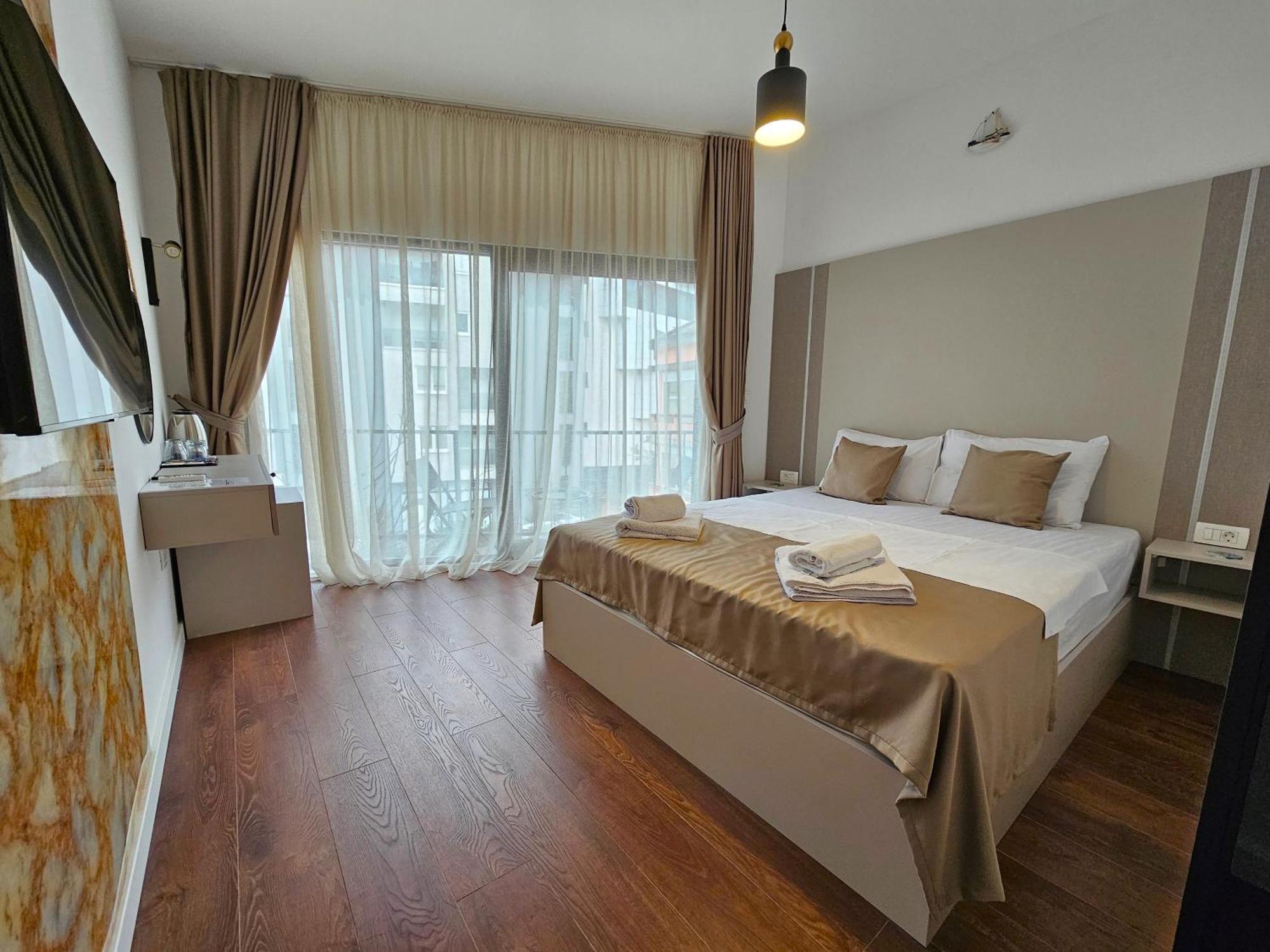 Hotel LoLo Budva Exterior foto